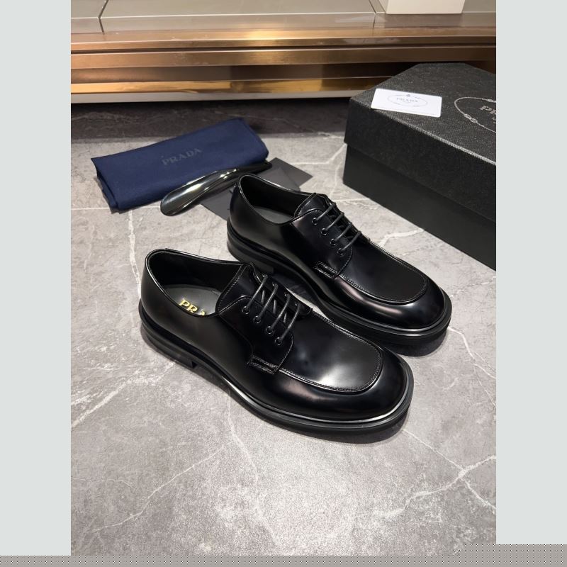 Pra*a leather shoes